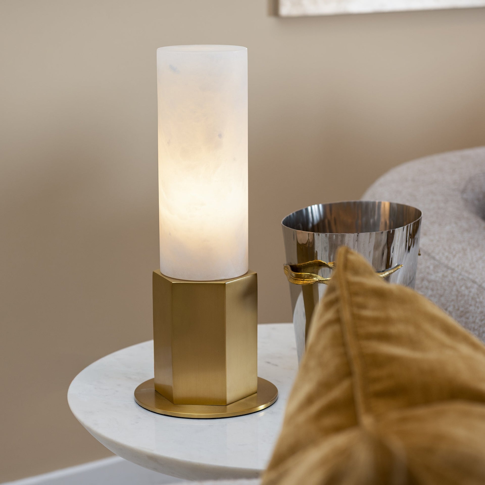 LAMPA STOŁOWA DAYDREAM ALABASTER